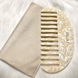 OUAI Exclusive Limited Edition Wide Tooth Comb & Protective Sleeve
